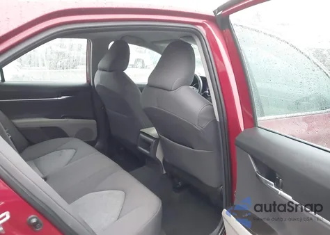 2022 Toyota Camry Le Awd z USA, uszkodzony, nr VIN 4T1R11BK1NU061233